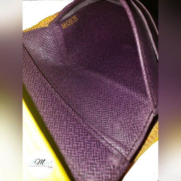 Louis Vuitton Epi Wallet - Picture 6 of 8